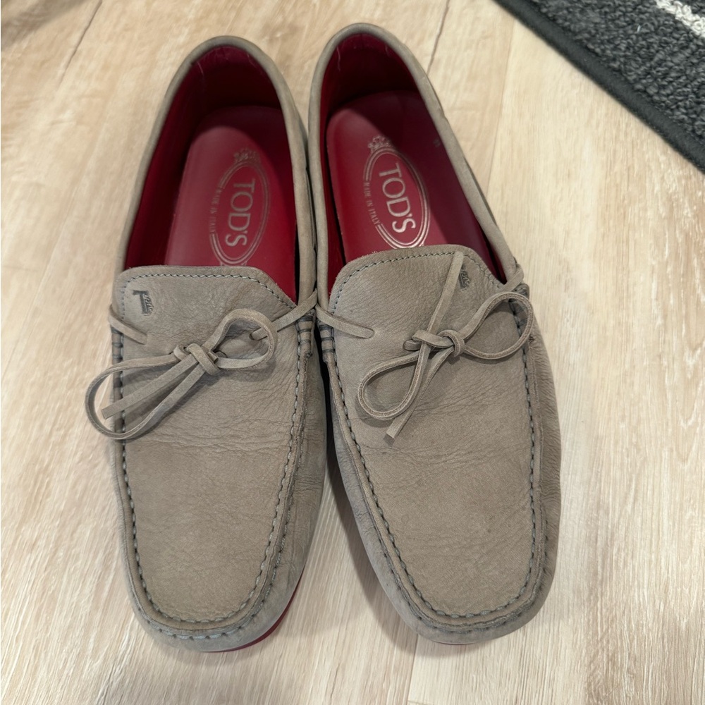 Tod’s Men’s Loafer Driving Shoes in Good Condition